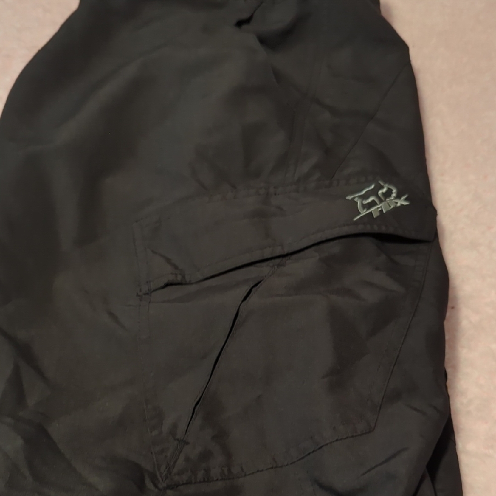 Fox Black Cargo Riders Shorts with Relaxed Fit - Picture 7 of 10